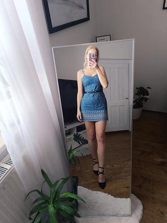 Mini riflové šaty, 38