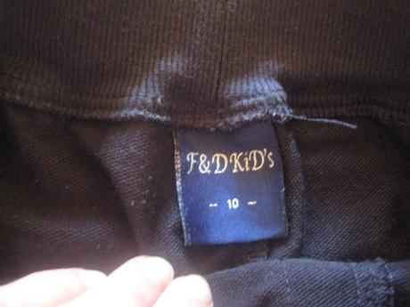 Tepláky, cena s poštovným, 122