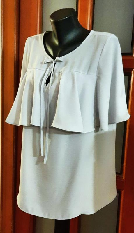 Predám elegantnú blúzku s volánom veľ.xl-xxl, xl