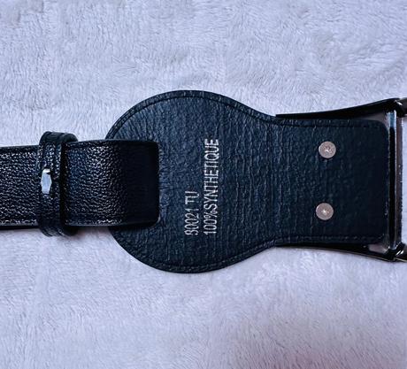 Čierny opasok nastaviteľný,