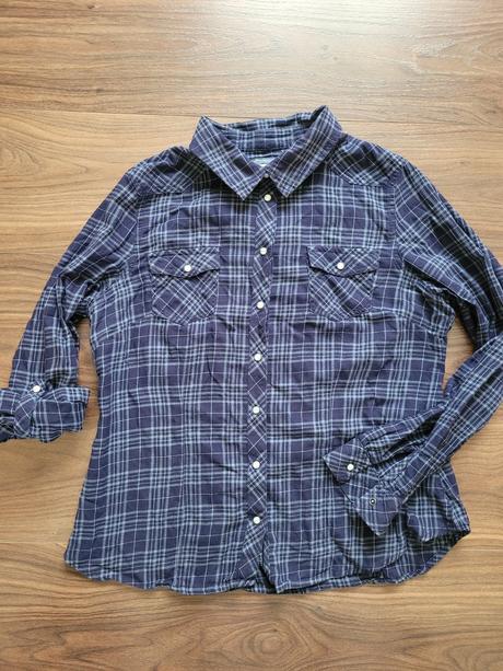 Tmavomodrá košeľa, cherokee,42