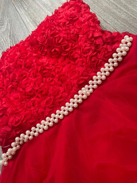 Spoločenské šaty červené bez ramienok, xs