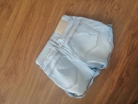 Kraťasy, pull&bear,34