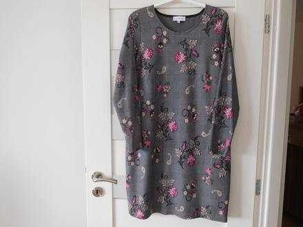 Blubeery 44 v, šaty pružné,, 44