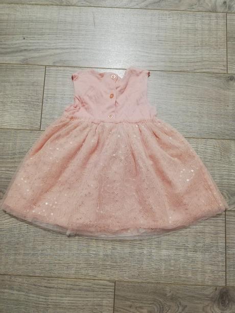 Slavnostne saticky, f&f,74