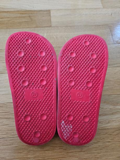 Hello kitty šlapky 27, sinsay,27