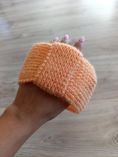 Dievčenská pletená čelenka, 