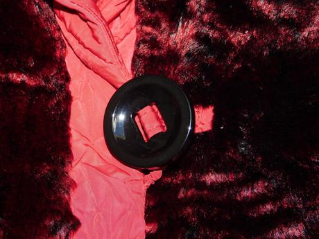 Pekna štylova plišova vesta, 42