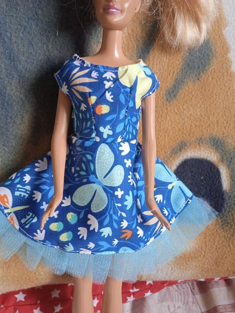 Šaty pre babiku barbie,
