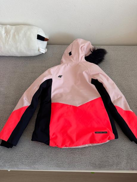 Lyžiarská súprava, 134