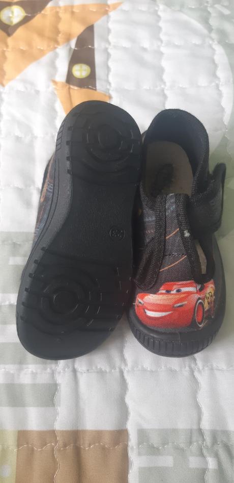 Par x obute papucky, 23