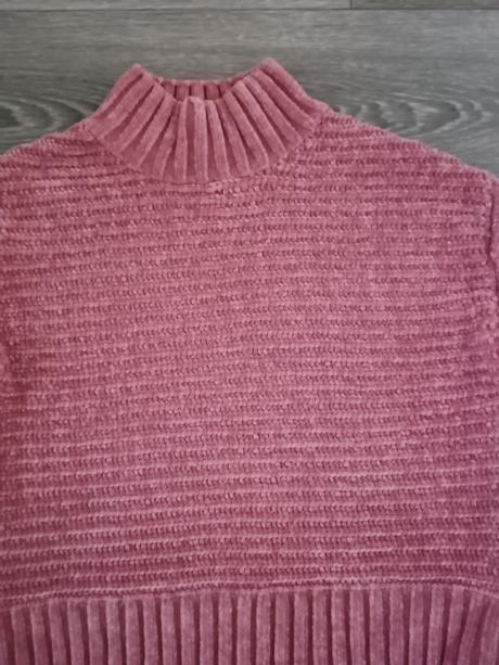 Teplý svetrík, c&a,146