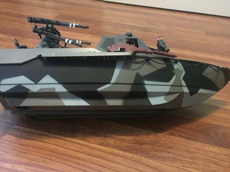 Predam vojenskú  loď, 