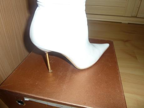 Biele svadobne čizmy, 37