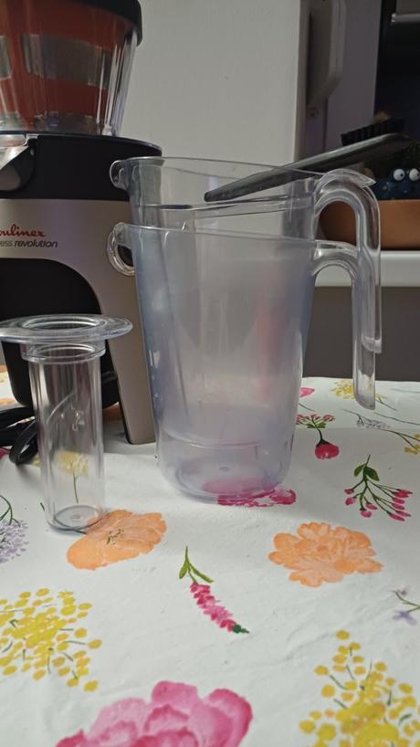 Šnekový odšťavovač moulinex infiny press revolutio, moulinex