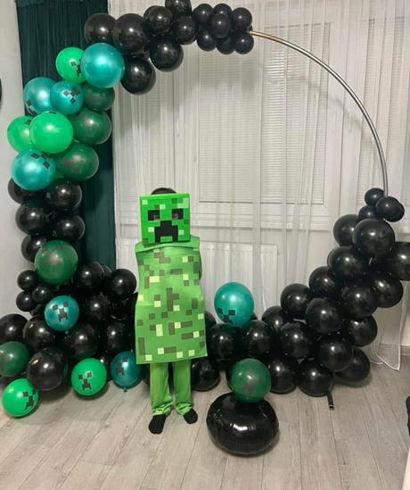 Minecraft maska 6-7 rokov, 