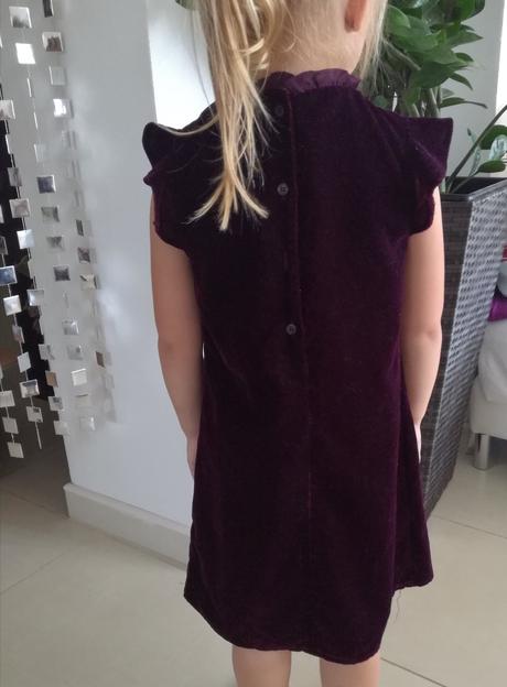 Zamatove saty, next,116