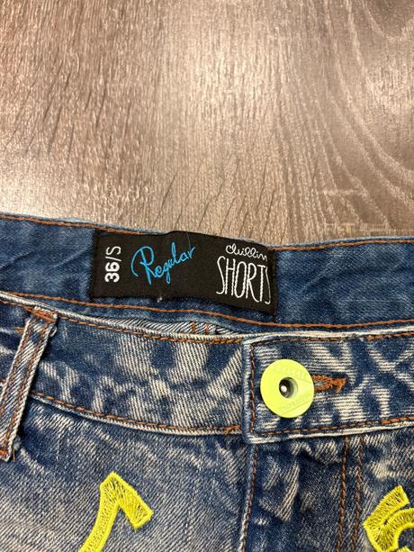 Chillin shorts štylove nove kratasy s, s