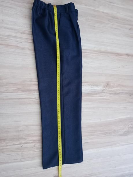 Nohavice s vestou, 116