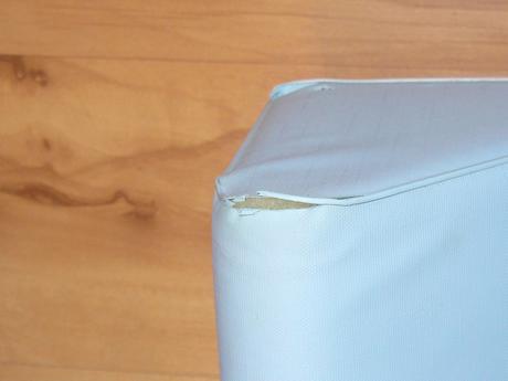 Pevná podložka na prebaľovania, 