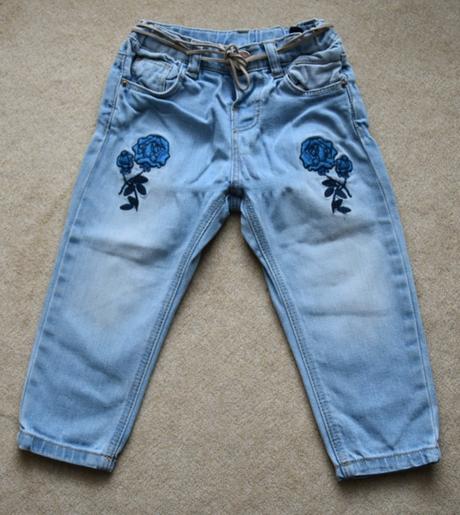 Rifle s výšivkou ružičky, zara,80