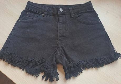 Cierne riflove kratasy v. 146, coccodrillo,146