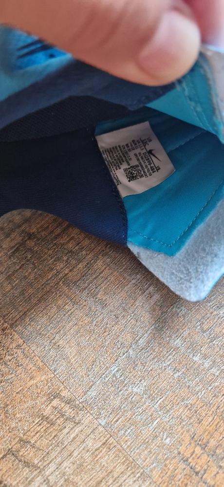 Halové tenisky, nike,31