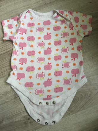 Body jabĺčko 6-9 mes., f&f,74
