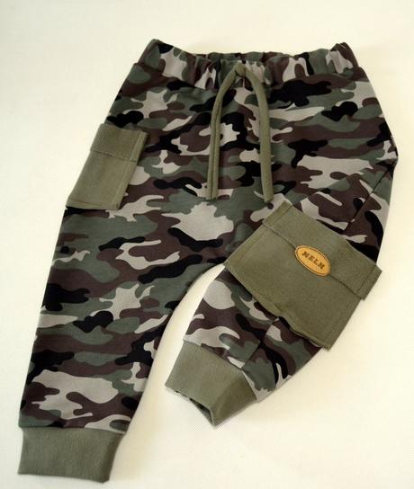 Detské pudlové tepláky melm zelený maskáč, 128