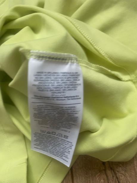 Nike crop top, nike,s