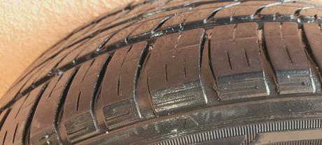 Predám 1ks pneumatiku matador 185/70/r14,