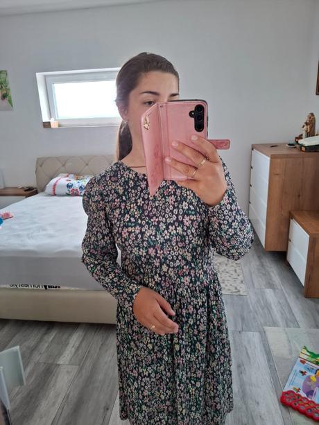 Dámske šaty s dlhým rukávom s, s