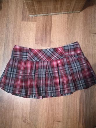 Mini "školácke" sukne, s