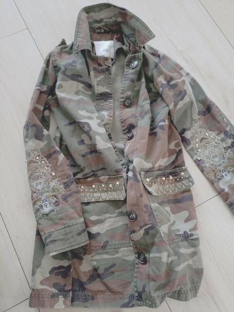 Dievčenská maskáčová bunda, river island,134