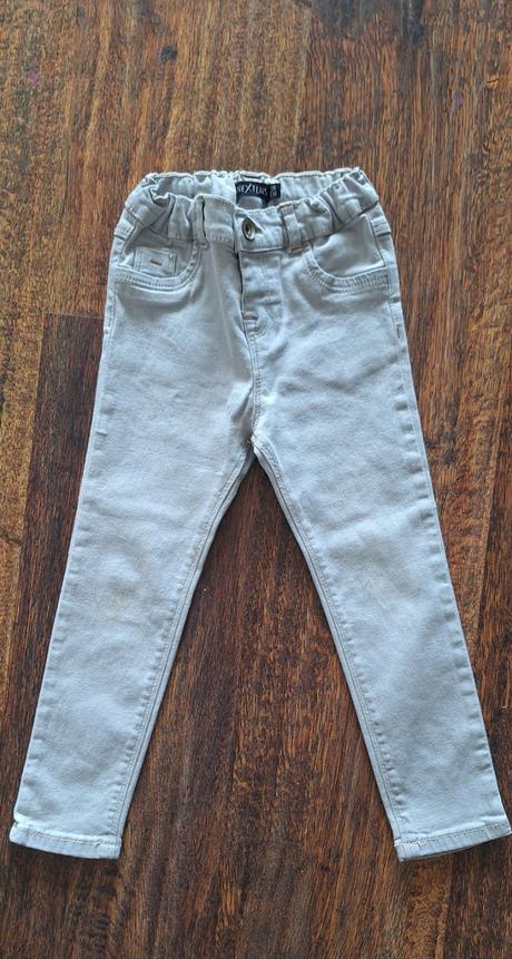 Džínsy, in extenso,98