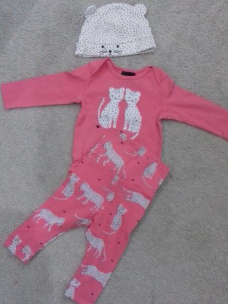 Ruzova supravicka, h&m,68