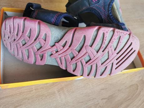 Športové sandále alive, 30