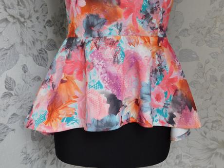 Pekna trendy bluzka, 36