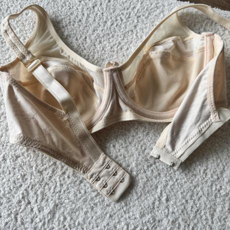 Nevystužená podprsenka s kosticou 0348, 80d / 105d