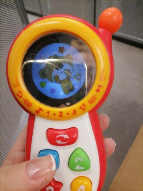 Hudobný telefone,