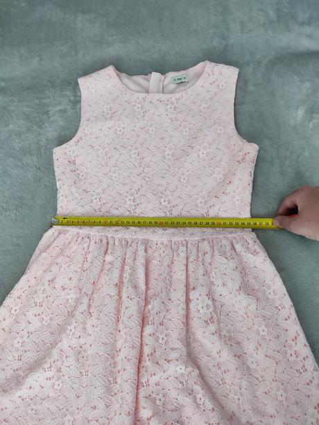 Šaty,top stav, f&f,152