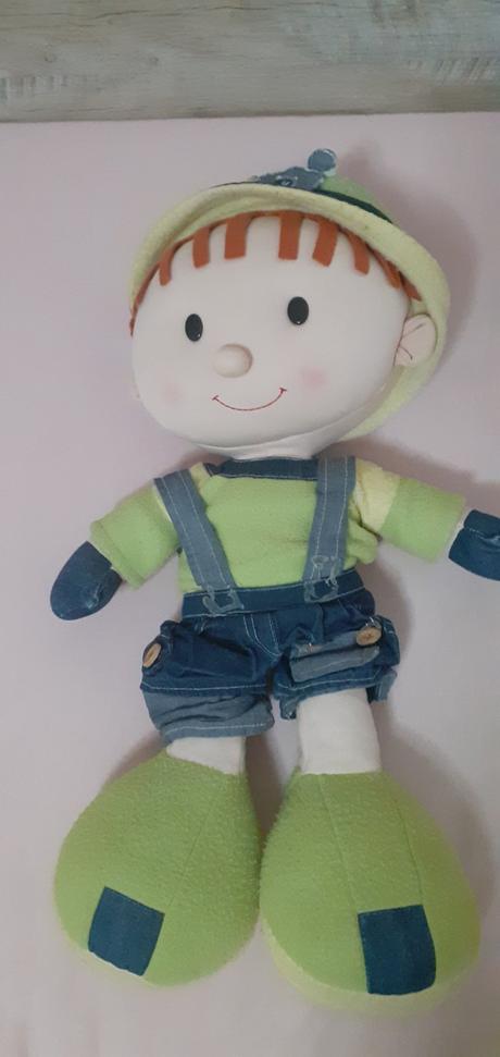 Plyšová hračka chlapec, 
