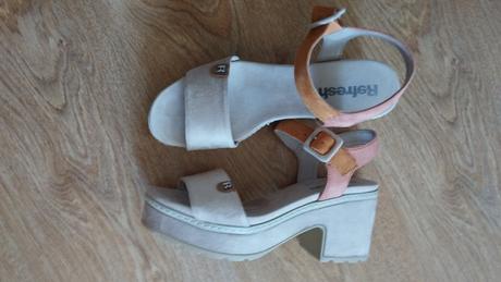 Kožené sandálky, 38