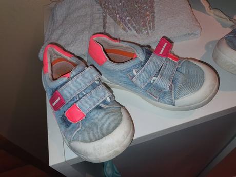 Tenisky biomecanics 26, 26