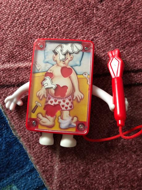 Malý látkový sloník z jarmoku a kinder,