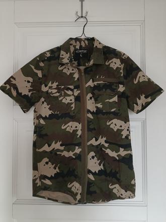 Maskačová košeľa, chapter young,m