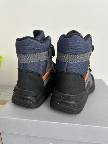Zimne topanky 30 nove, 30