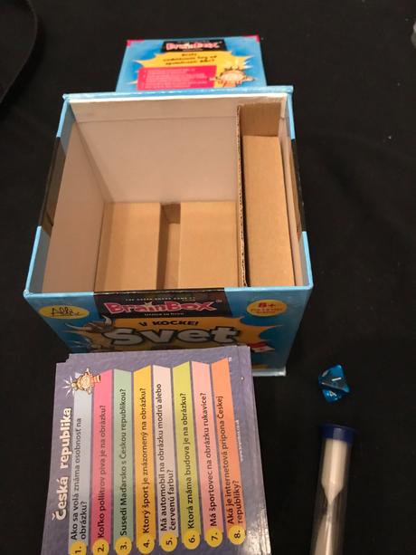 Pamäťová kartová hra svet v kocke, 