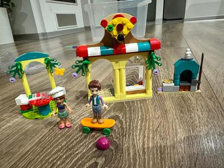 Lego friends pizzeria, 