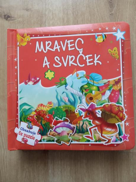 Knižka s puzzle,